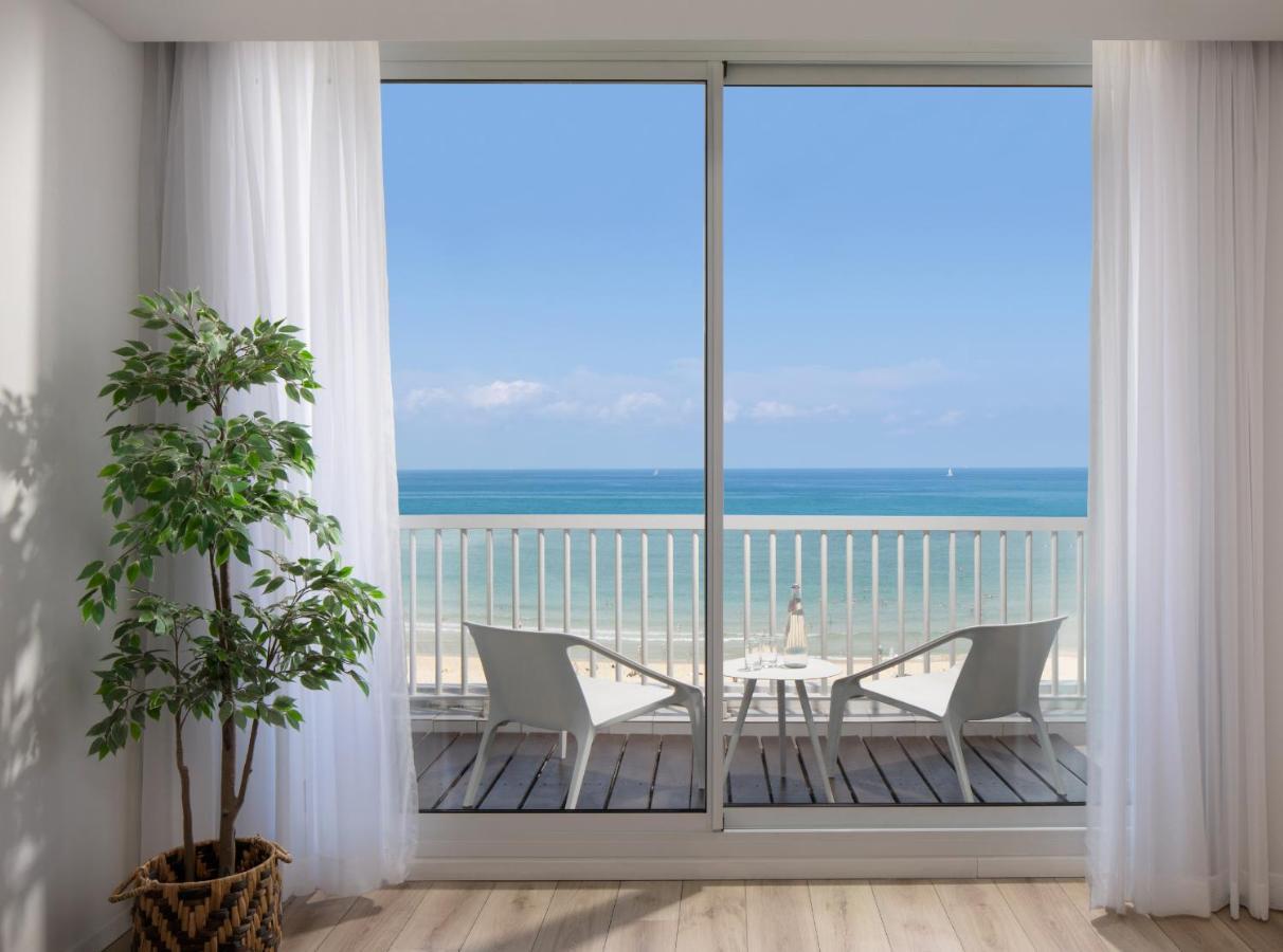 Sea Executive Aparthotel 4*
